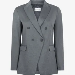 Greet Blazer