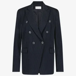 Greet Blazer